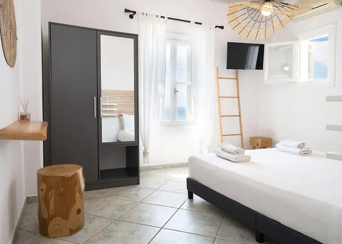 Amelie Mykonos آغيوس ستيفانوس